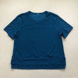 Lululemon silky blue workout top